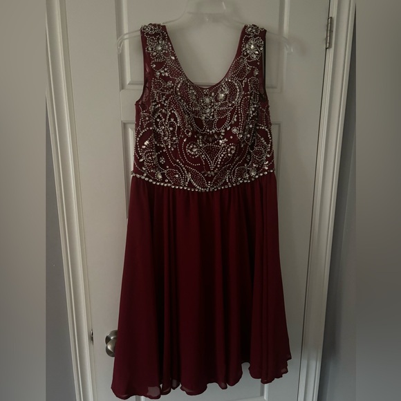 J’adore Evening Dress - Picture 2 of 4